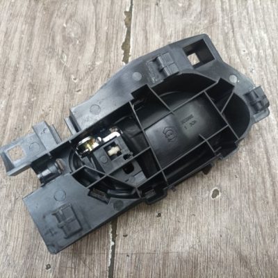 Ручка двери внутренняя Peugeot 208 2012 EB2(HMZ) хетчбэк 3дв., Перед., Лев. - изображение 4
