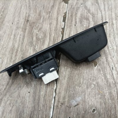 Кнопка стеклоподъемника Peugeot 208 2012 хетчбэк 3дв. EB2(HMZ) Перед. Лев. - изображение 6