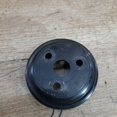 Шкив помпы Nissan Micra 2006 хетчбэк 3дв. CR14DE - изображение 2