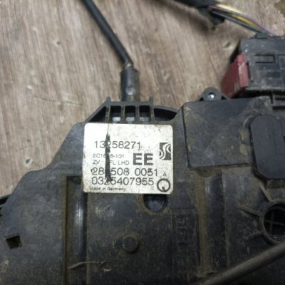 Замок двери Opel Corsa D 2008 5дв хечбек Перед. Лев. - изображение 3