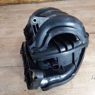 Коллектор впускной Citroen C1 2008 хетчбэк 3дв. CFB(1KR) - изображение 2