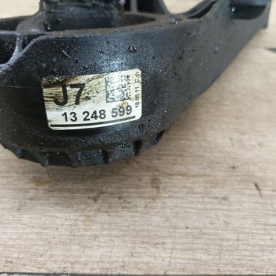 Подушка двигателя Opel Astra J 2009 - изображение 5
