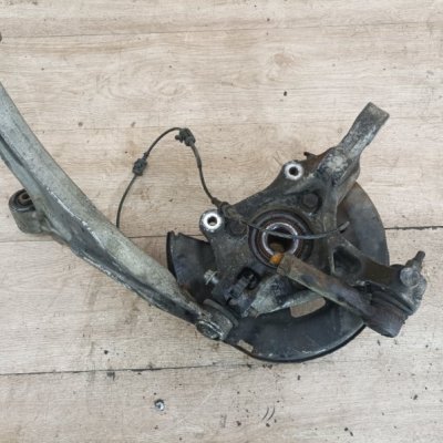 Поворотный кулак Opel Astra J 2011 Z16XER Перед. Прав. - изображение 4
