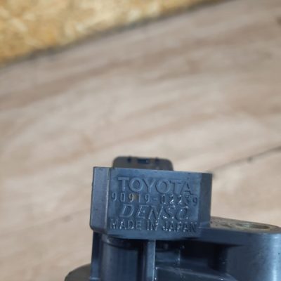 Катушка зажигания Toyota Aygo 2007 1KR-FE хетчбэк 5дв. - изображение 4