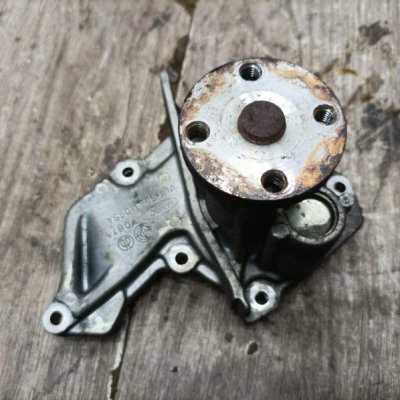 Помпа Ford Focus 1 FYDB - изображение 2