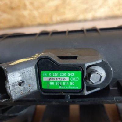 Коллектор впускной Peugeot 207 2007 хетчбэк 5дв. KFU(ET3J4) - изображение 8