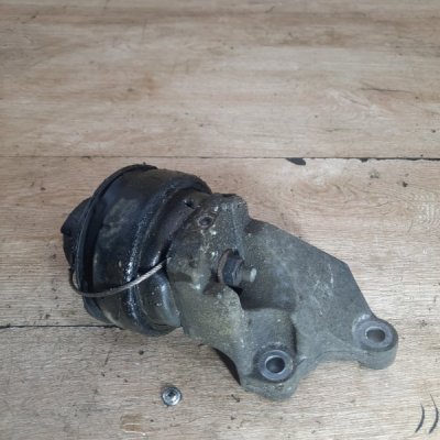 Кронштейн АКПП Volvo V70 2003 B5244S Перед. - изображение 7