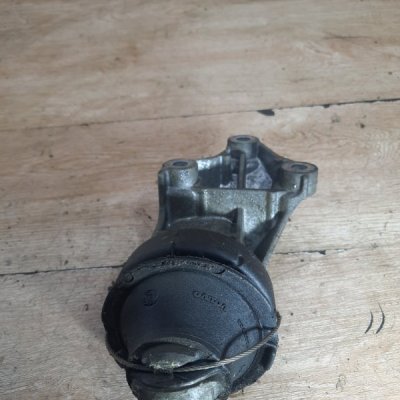 Кронштейн АКПП Volvo V70 2003 B5244S Перед. - изображение 5