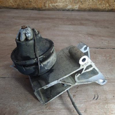 Кронштейн АКПП Volvo V70 2003 B5244S Задн. - изображение 4