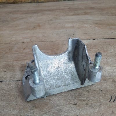 Кронштейн МКПП Ford Fiesta 4 2001 хетчбэк 5-ти дв. J4R - изображение 6