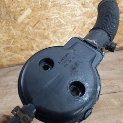 Воздуховод Opel Corsa C 2002 хетчбэк 5дв. Z12XE 1.2 - изображение 7