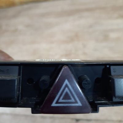 Кнопка аварийной сигнализации Opel Zafira B 2007 Z18XER минивэн - изображение 6