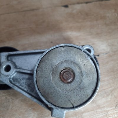 Ролик натяжной Volvo V70 2001 универсал D5244T - изображение 5