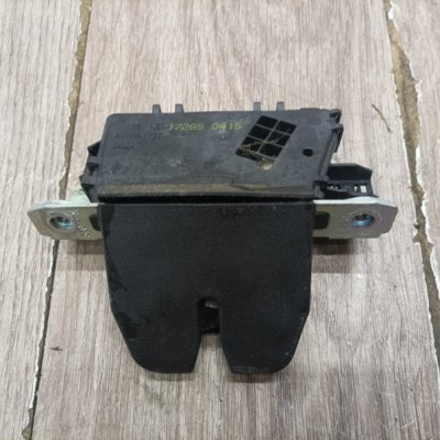 Замок крышки багажника Opel Astra H 2005 5дв хечбек A14XER Задн. - изображение 4