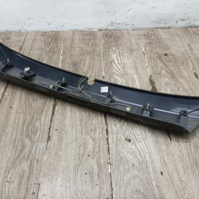 Накладка на крышку багажника Ford Fiesta 6 2009 хетчбэк 5дв. SNJA Задн. - изображение 3