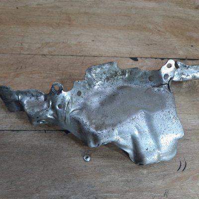 Тепловой экран выпускного коллектора Peugeot 206 CC 2006 кабриолет 9HZ(DV6TED4) - изображение 3