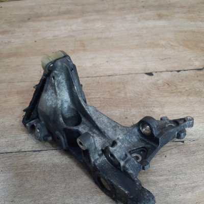 Кронштейн генератора Peugeot 206 CC 2006 кабриолет 9HZ(DV6TED4) - изображение 6