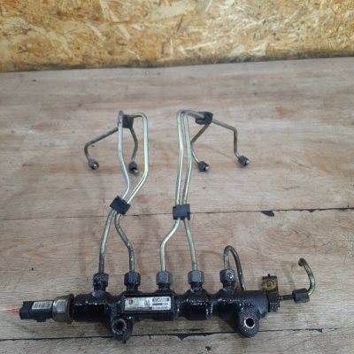 Топливная рампа Peugeot 206 CC 2006 кабриолет 9HZ(DV6TED4) - изображение 8