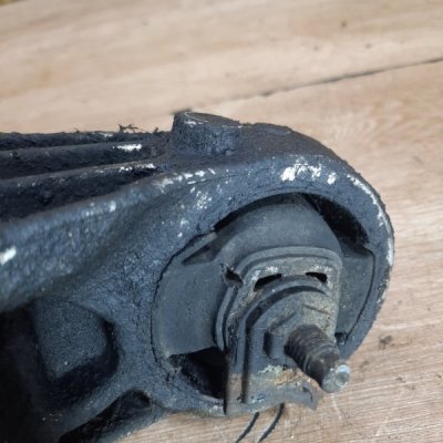 Кронштейн промежуточного вала Peugeot 206 CC 2006 кабриолет 9HZ(DV6TED4) - изображение 5