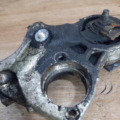 Кронштейн промежуточного вала Peugeot 206 CC 2006 кабриолет 9HZ(DV6TED4) - изображение 6