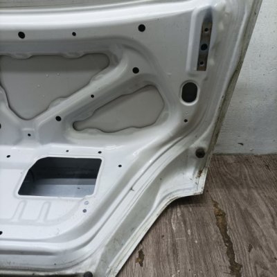 Дверь багажника Mitsubishi Galant 2000 седан 4дв. - изображение 5