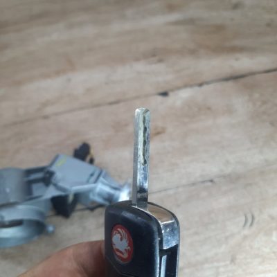 Замок зажигания Opel Corsa D 2009 Z12XEP 1.2 хетчбэк 5дв. - изображение 3