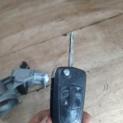 Замок зажигания Opel Corsa D 2009 Z12XEP 1.2 хетчбэк 5дв. - изображение 5