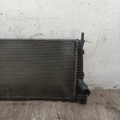 Радиатор ДВС Ford Focus 2 2008 SHDA хетчбэк 5дв. - изображение 5