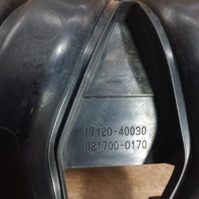 Коллектор впускной Toyota IQ2 2011 хетчбэк 3дв. 1KR-FE - изображение 8