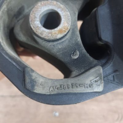 Подушка КПП Honda CR-V 2005 K20A4 джип внедорожник, Задн. - изображение 6