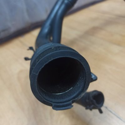 Патрубок интеркулера Opel Corsa D 2006-2010 Z13DTH - изображение 2