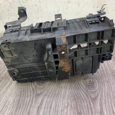 Полка аккумулятора Opel Astra J - изображение 4