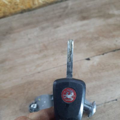 Замок зажигания Opel Corsa D 2008 Z12XEP 1.2 хетчбэк 5дв. - изображение 2