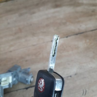 Замок зажигания Opel Astra H 2010 Z18XER 1.8 кабриолет - изображение 3