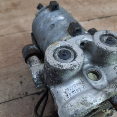 Блок abs Mercedes-Benz E280 1995 седан 4дв. M104.942 - изображение 2