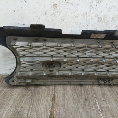 Решетка радиатора Land Rover Range Rover 2004 внедорожник - изображение 3