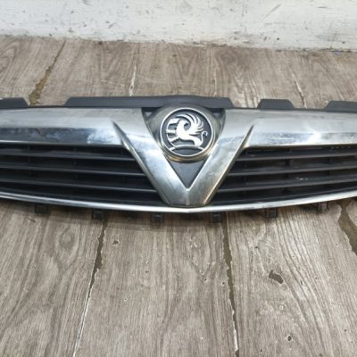 Решетка радиатора Opel Zafira B 2007 Z16XE1 1.6 минивен - изображение 5