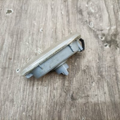 Повторитель поворота Volkswagen Golf 2002 хетчбэк 5дв. BCB Перед. Лев. - изображение 2
