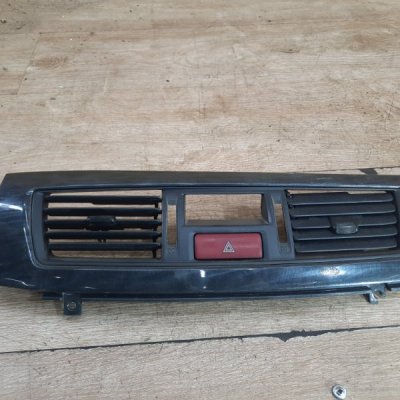 Кнопка аварийной сигнализации Mitsubishi Lancer 1.6 2004 седан 4дв. 4G18 - изображение 13
