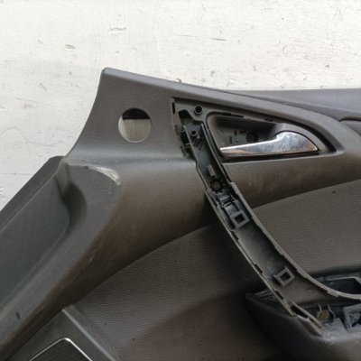 Обшивка двери Opel Astra J 2010 хетчбэк 5дв. A16XER 1.6 Перед. Прав. - изображение 4