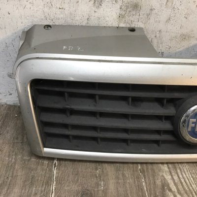 Решетка радиатора Fiat Doblo 2006 - изображение 7