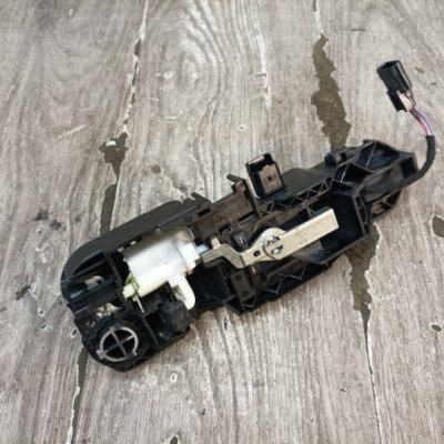 Ручка двери внешняя Renault Megane 3 2011 хетчбэк 5дв. K4M858 Перед. Прав. - изображение 4