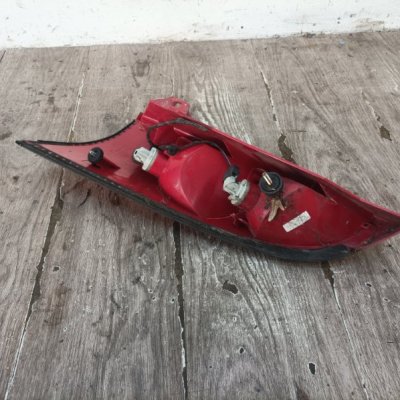 Фонарь Ford Focus 1 2001 хетчбэк 5дв. FYDB Задн. Прав. - изображение 4