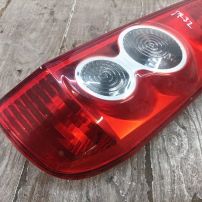 Фонарь Ford Fiesta 2007 FUJA/FUJB хетчбэк 3дв., Задн., Прав. - изображение 2