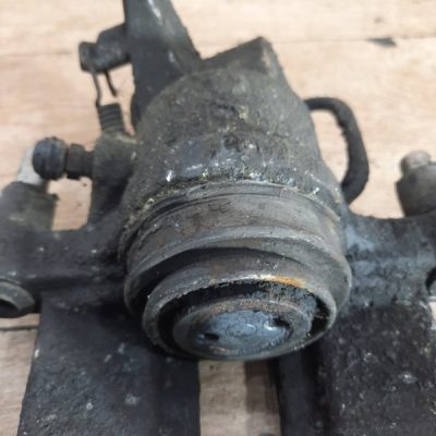 Тормозной суппорт Jaguar XF 2009 306DT седан 4дв., Задн., Лев. - изображение 8