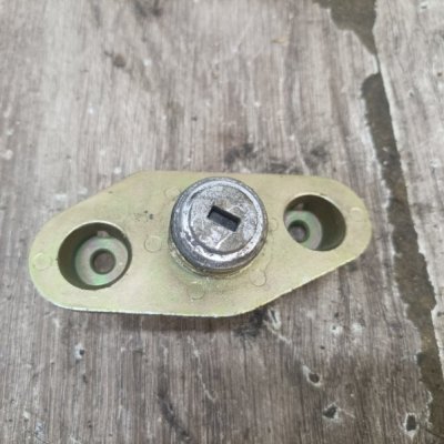 Замок крышки багажника Volvo S60 2004 седан 4дв. D5244T - изображение 2