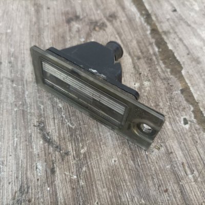 Фонарь подсветки номера Volvo S60 2004 седан 4дв. D5244T Задн. Лев. - изображение 3
