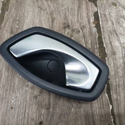 Ручка двери внутренняя Renault Megane 3 2011 хетчбэк 5дв. K4M858 Задн. Лев. - изображение 5