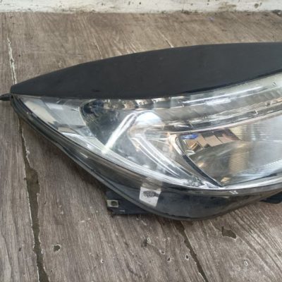 Фара Opel Insignia 2010 A18XER 1.8 хетчбэк 5дв., Перед., Прав. - изображение 3