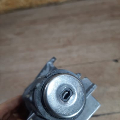 Замок зажигания Ford Fiesta 2007 FUJA/FUJB хетчбэк 3дв. - изображение 4